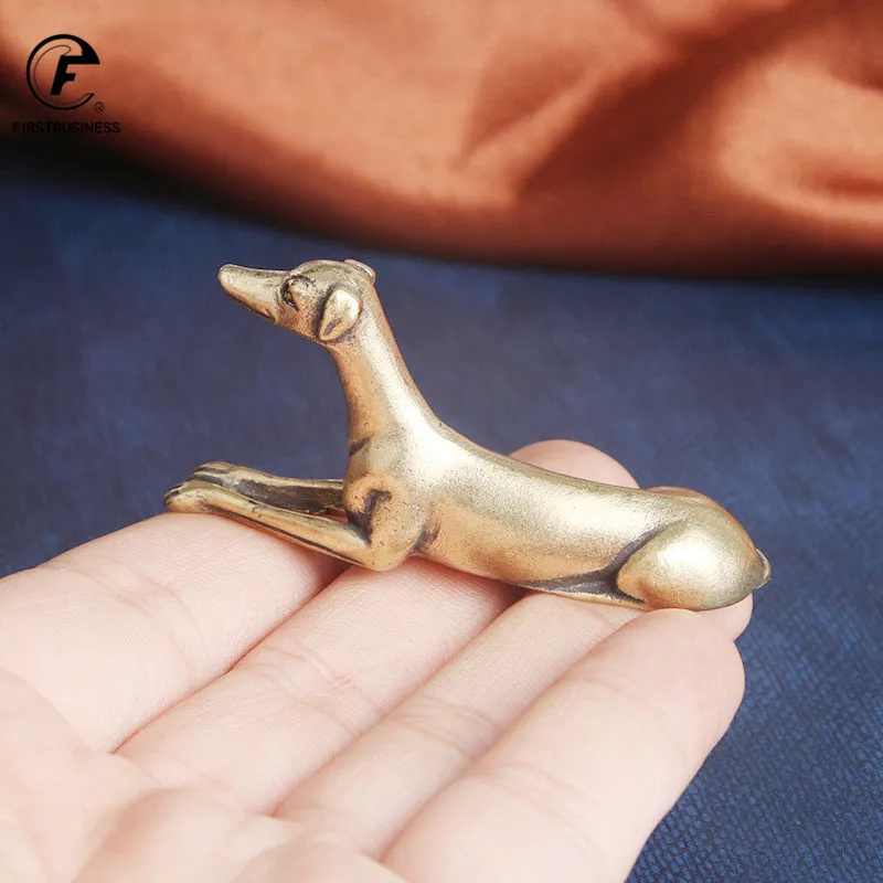 Vintage Brass Lying Hunting Dog Figurines Desktop Ornament Lucky Zodiac Animal Statue Tea Pet Home Decoration Crafts Accessories