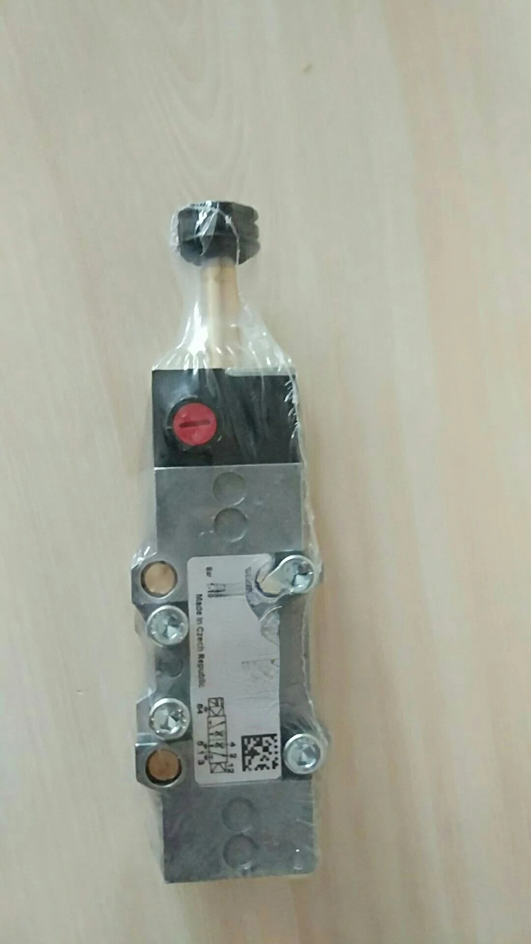 SXE9574-A70-00 Spot SXE9573-180-00 Solenoid Valve SXE9573-A75-00-13J