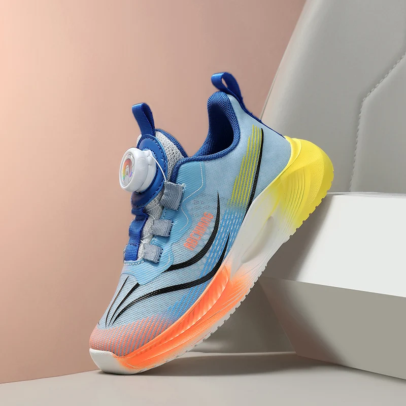 

Fashion Men's and Women's Sports Running Shoes Casual Breathable Mesh Surface Carbon Plate Support Wear-resistant Rubber Outsole