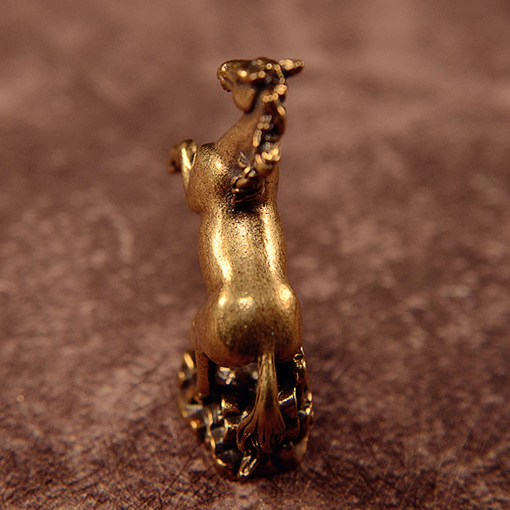 

2Pcs Vintage Brass Horse Sculpture Desktop Home Decor Decorative Ornaments Small Horse Statue Traditional Craft Elegance