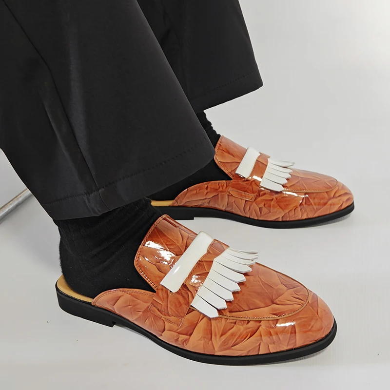 

High Quality Men's Business Banquet Casual Pointed Leather Shoes with British Comfortable Tassel Shiny Surface Half Drag Loafers