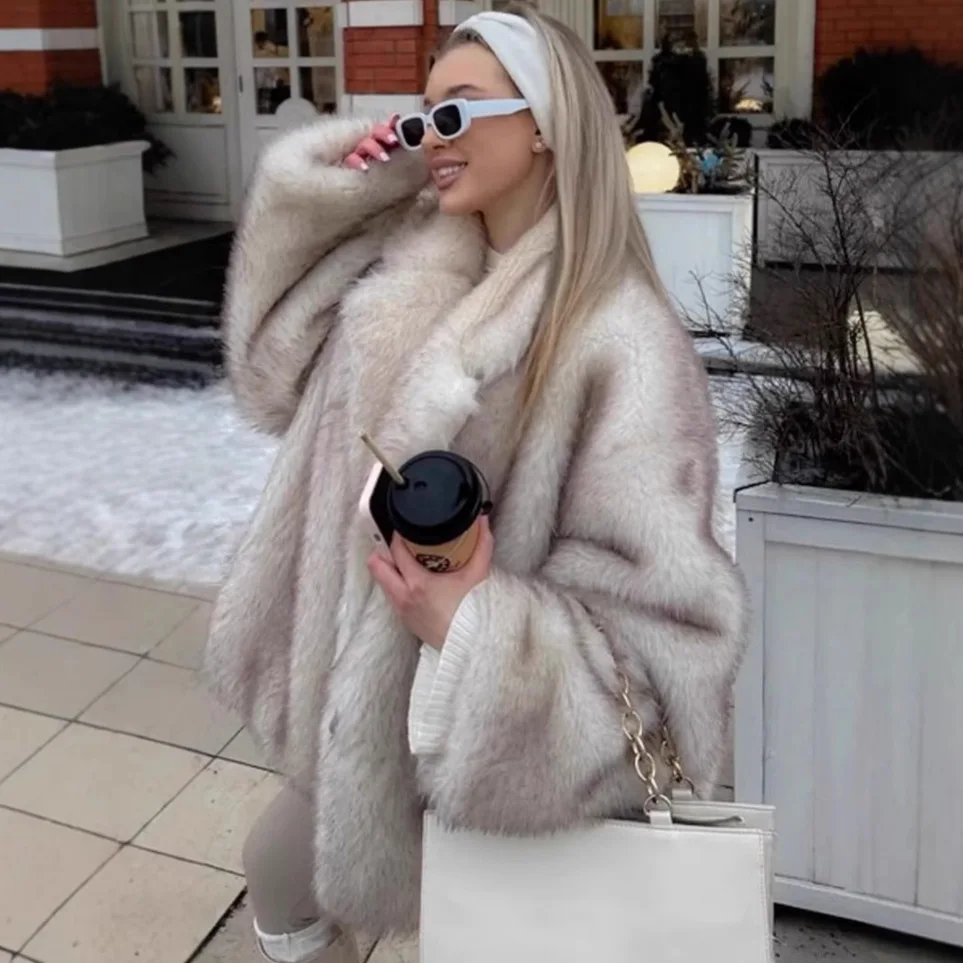 

Women Oversized Faux Fur Short Jacket Shawl Collar Fuzzy Plush Coat Winter Streetwear Party