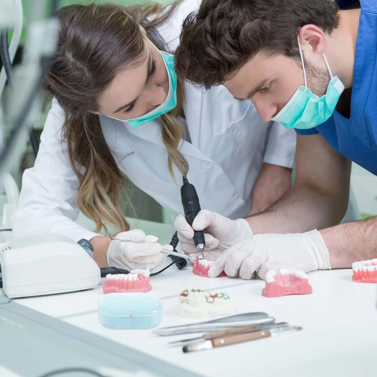 

1 шт. Премиальный силиконовый футляр для ортодонтических ретейнеров из PCTG, компактный, устойчивый к царапинам, портативный контейнер для хранения зубных протезов и ретейнеров