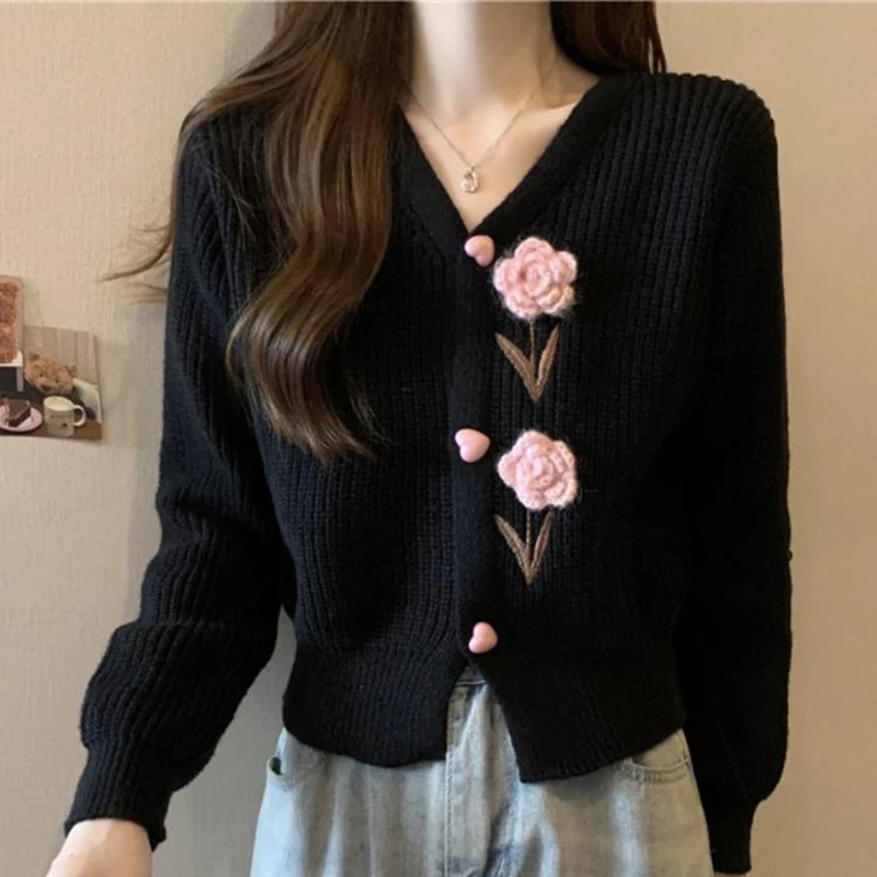 

Women's Crochet Flower Knitted Cardigans Spring Autumn New V-Neck Heart Shaped Buckle Sweater Coats Gentle Sweet Female Tops