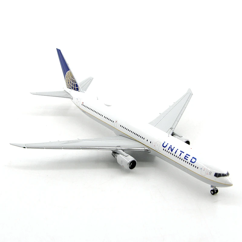 Diecast1/400 Scale GeminiJets GJUAL2155 United Airlines B767-400ER N69059 Passenger Alloy Aircraft Model Collectible Toy Gift