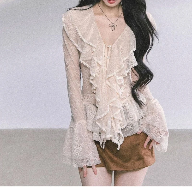 

New Long Sleeved Shirt with Lace and Lotus Leaf Hollow Design, Versatile Cardigan