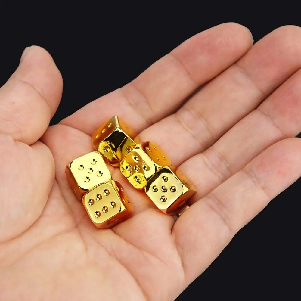 

Gold/Silver Color 5 PCS/Set Playing Games Family Party Entertainment KTV 6 Sided Dice Game Toys Metal Dice Square Point Dice