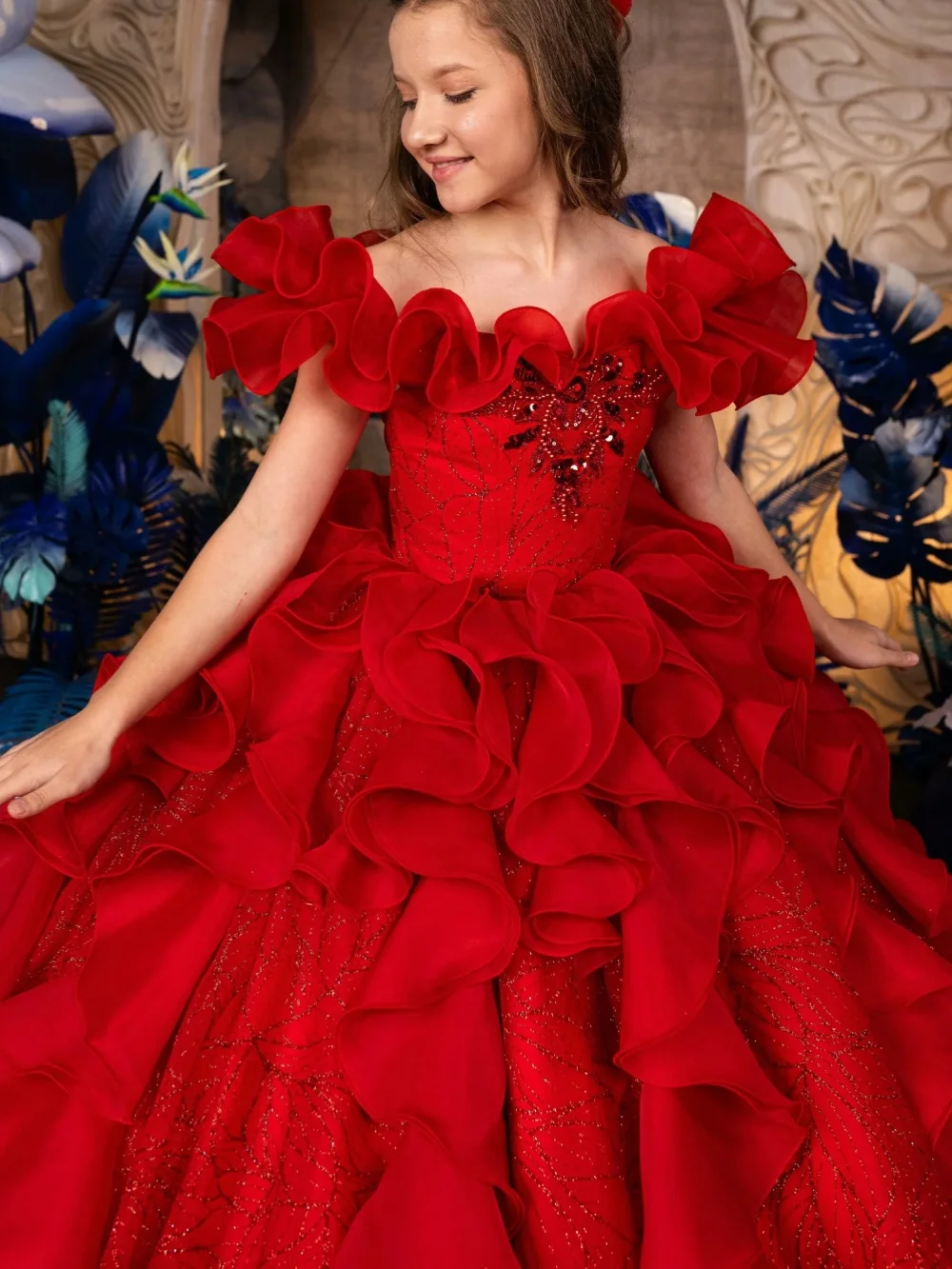 New Arrival Red Ruffled Shinny Beaded Ball Gown Kids Princess Pageant Dress Luxurious Off Shoulder Girls Dresses For Performance
