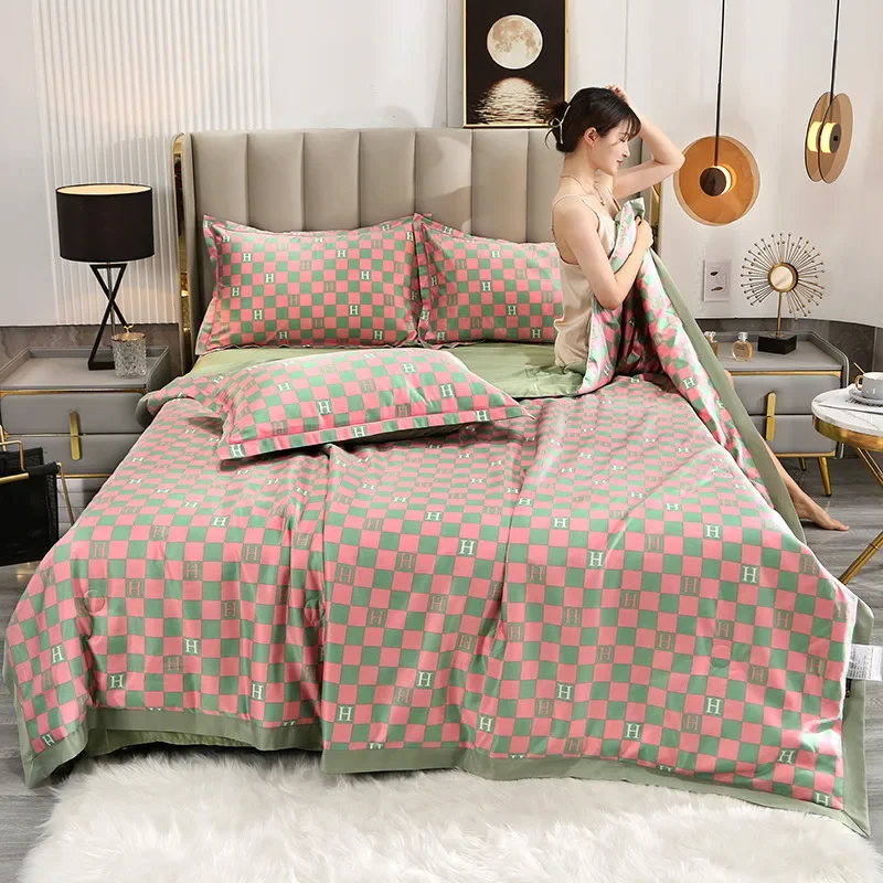 

Summer Blanket Airable Cover Four-Piece Set Affordable Luxury Style Can Be Bare Sleeping Cool Washed Silk Summer Quilt