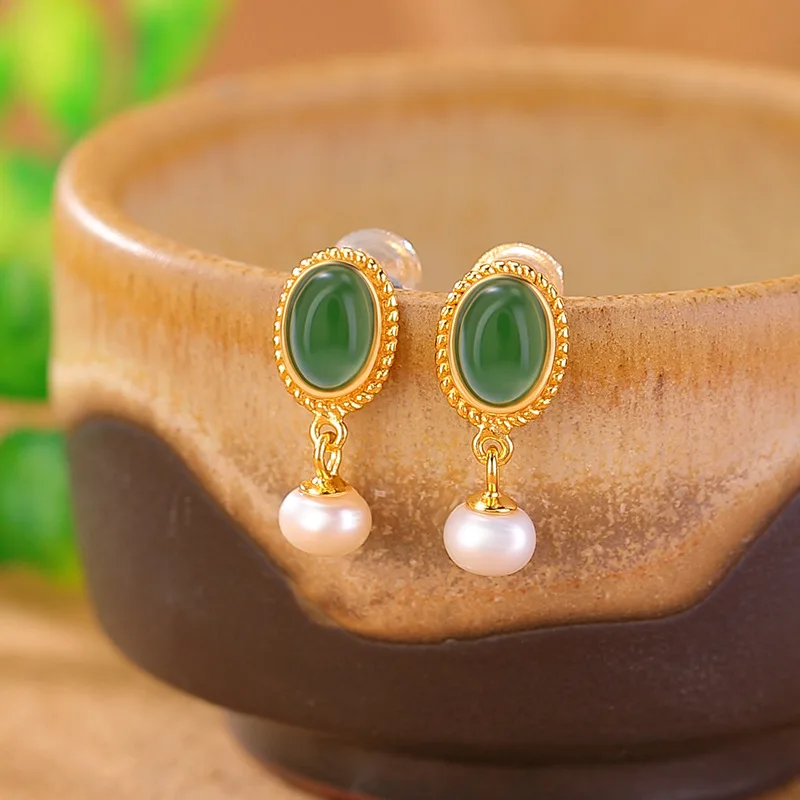 

S925 Sterling Gold-Plated Natural Hetian Jade Pearl Cabochon Twisted Silver Stud Earrings