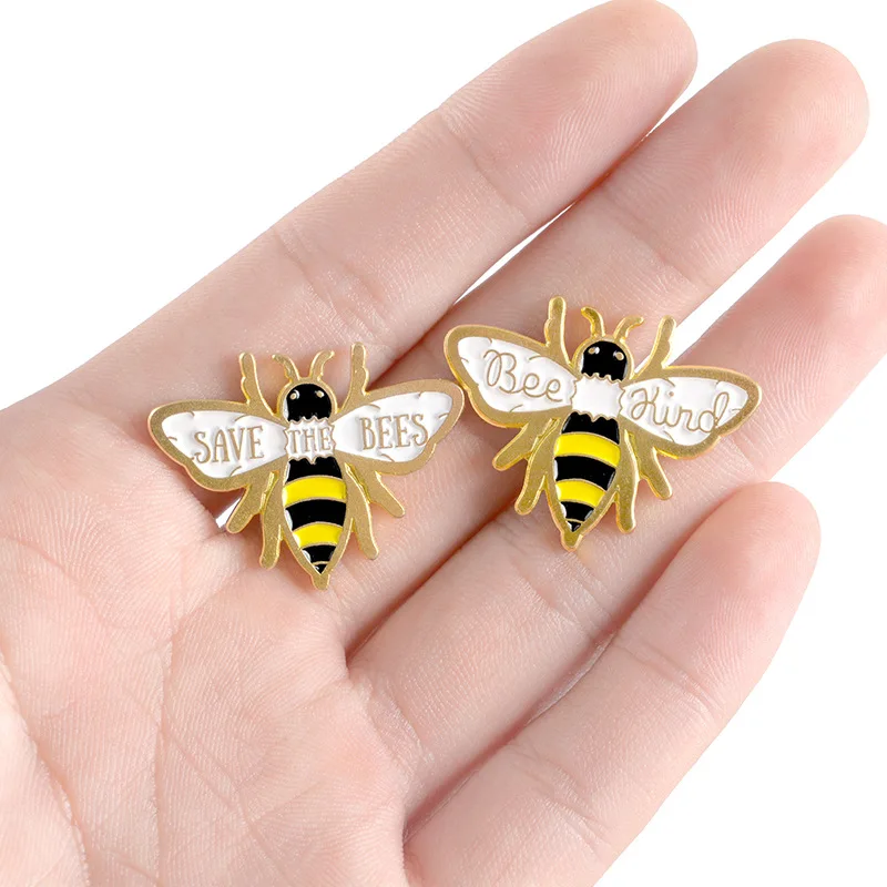 Cartoon Cute Insect Bee Enamel Brooch Pink Round Bee Butterfly Chain Pendant Alloy Pins Badge Sweet Clothing Jewelry Gift