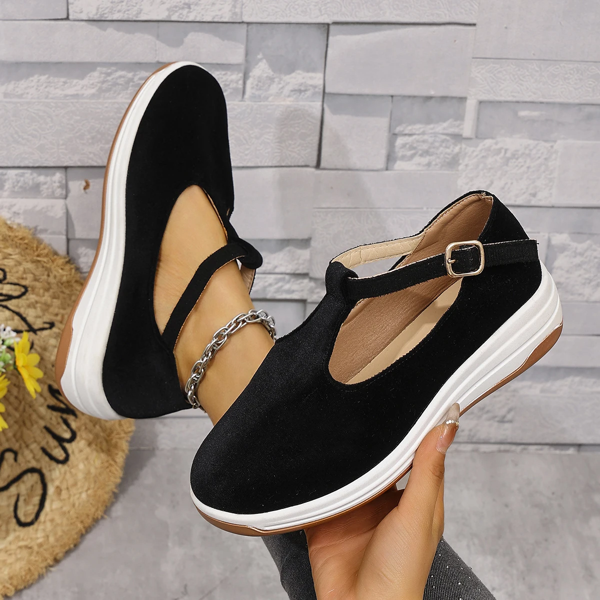 

Женская обувь, кроссовки для бега на платформе, тренд 202, женская дизайнерская босиком, повседневная удобная распродажа, черная летняя обувь на танкетке