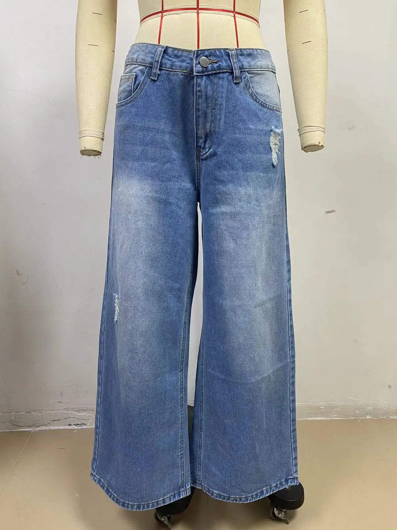 2025 nuevos pantalones vaqueros de pierna ancha de pierna recta azul claro para mujer pantalones largos casuales de moda rasgados resistentes al desgaste sueltos