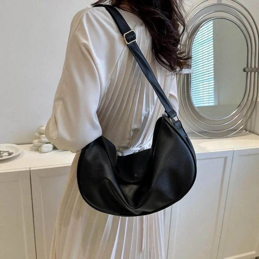 

Temperament Korean Style Dumpling Messenger Bag Minority Design Casual Women Crossbody Bag Leather Vintage Shoulder Bag Girls