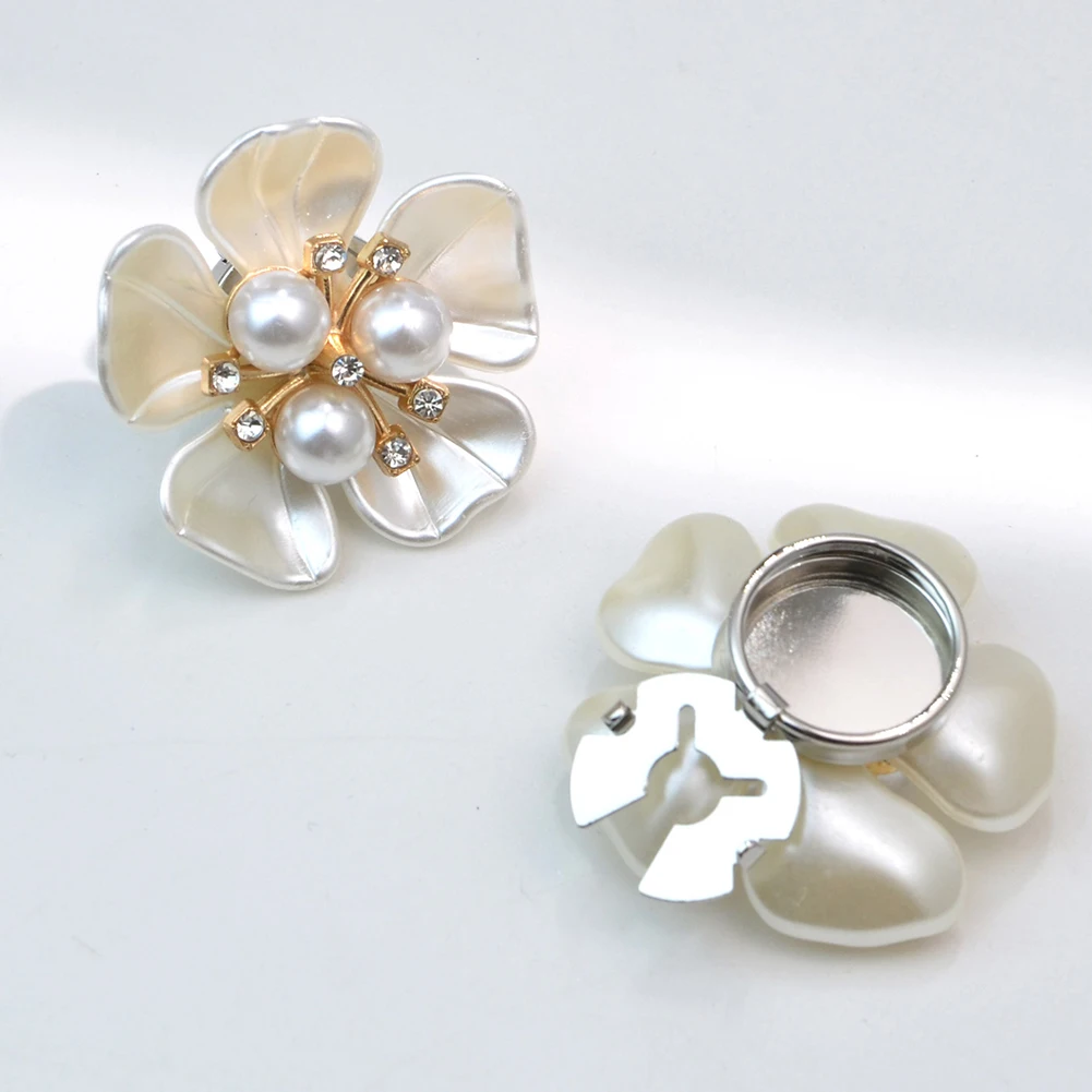 

1Pc Decorative Flower Button Cover Clip Multifunctional Shirt Cufflink DIY Clothing Closure Accessories