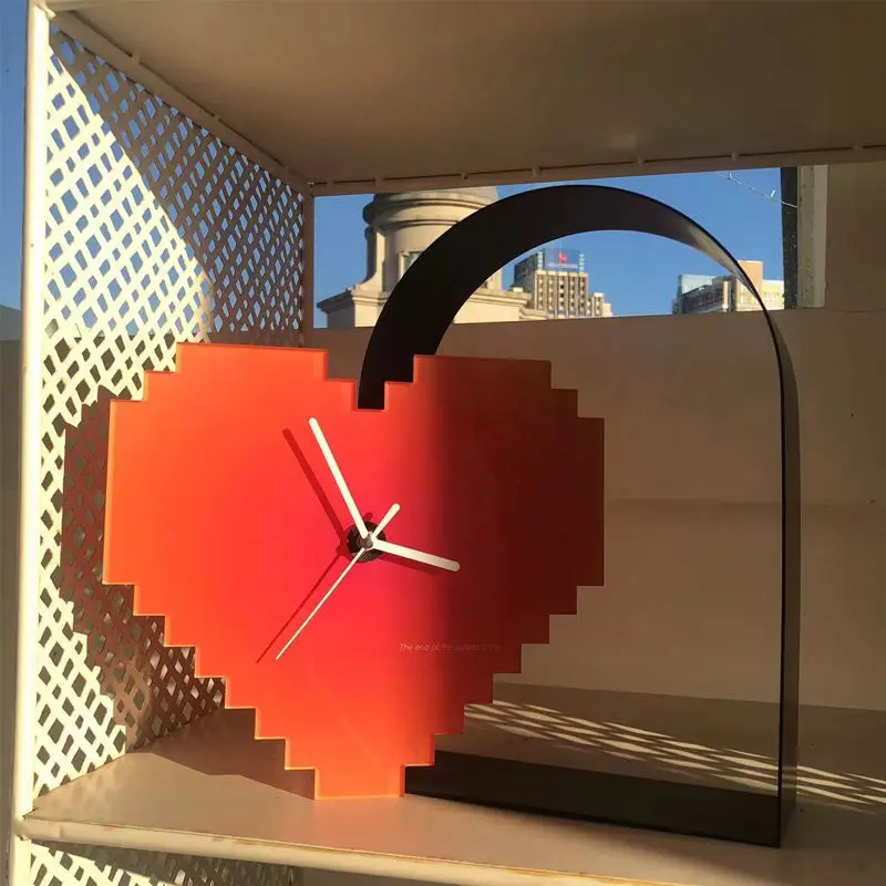 Nordic Heart-Shaped Desk Clock Gradient Nightstand Clock Living Room Desktop Clock Bedroom Desktop Gadgets Room Decoration Gift