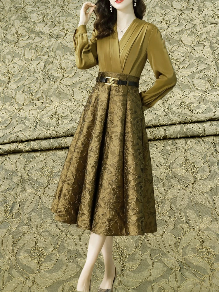 

Brocade Jacquard Fabric Spring Autumn Dark Pattern Clothing Dress Windbreaker Fashion Solid Color Cloth By The Meter