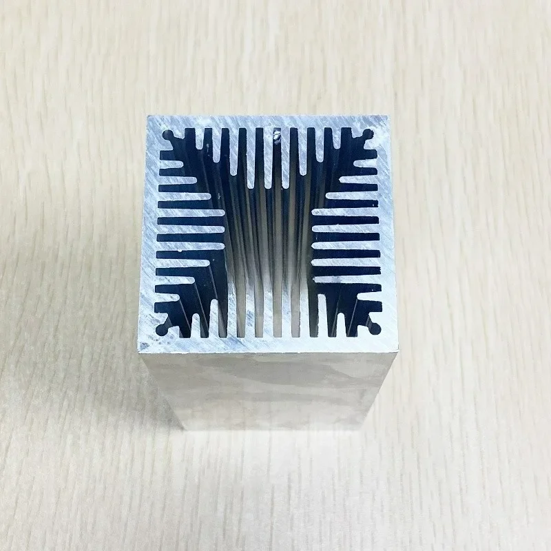 50*50*100 High Power Air-Cooled Radiator Wind Tunnel Heat Sink for Electronic TriodeGoods in stock