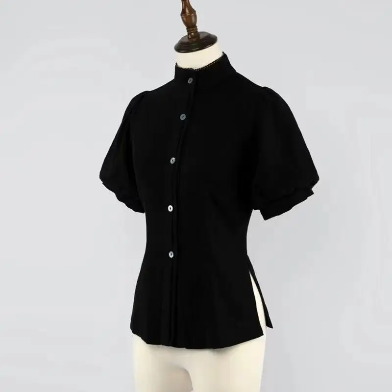 

Lolita layered versatile black and white cotton two-tone slim short-sleeve inner layer blouses for women fashion 2026