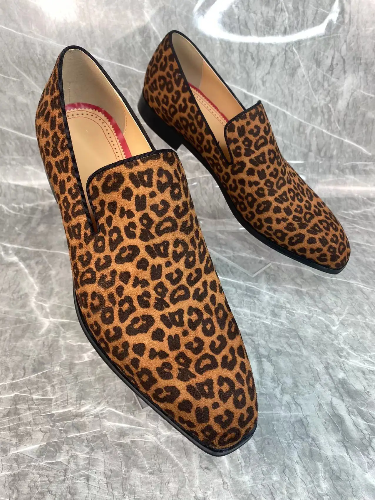 Suede Leopard Print Shoes For Men Low-heeled Loafers Pointed Head Slip On Calfskin Welted Wedding Dress Business Single Shoes