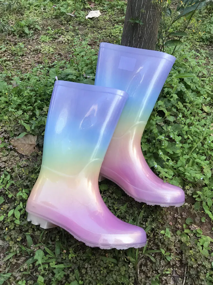 

Rain Boots Children's Rainbow Crystal Waterproof Anti-slip Mid-calf Rain oes Faionable Kids' Footwear for All Seasons
