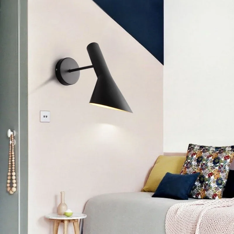 Nordic Wall Lamp Black White E27 Bedroom Bedside Simple Modern Aisle Corridor Hotel Background Creative LED