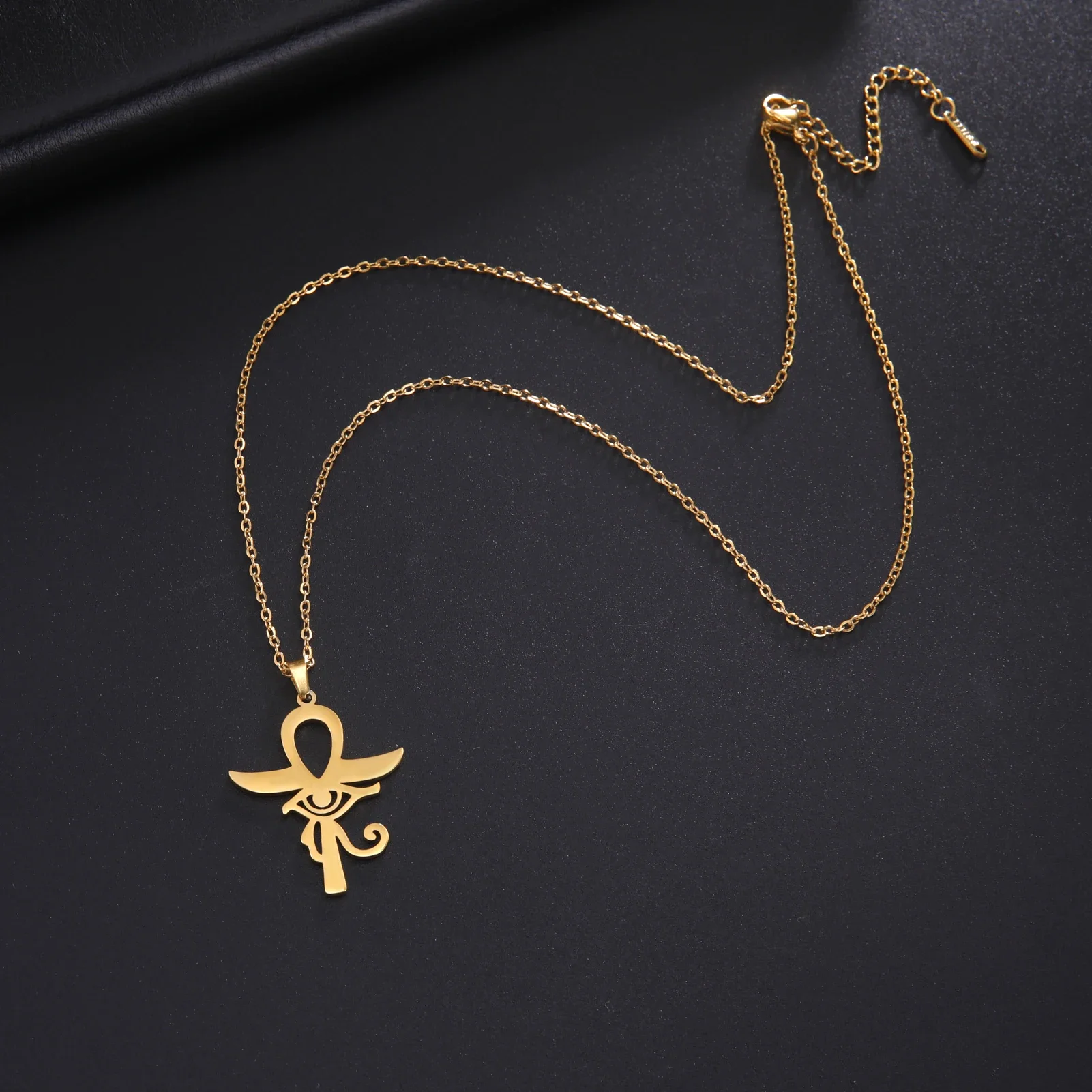 Anka Cross of Ancient Egypt, Eye of Horus Symbol of Life Stainless Steel Necklace Men's and Women's Protective Gifts