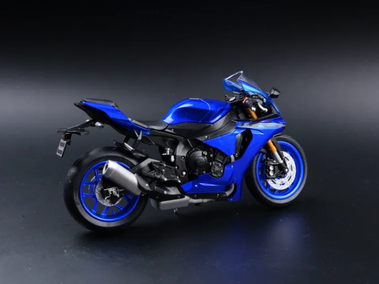 CM Modello 1:18 R1 Modello in lega di moto Articolo decorativo statico Regalo di compleanno