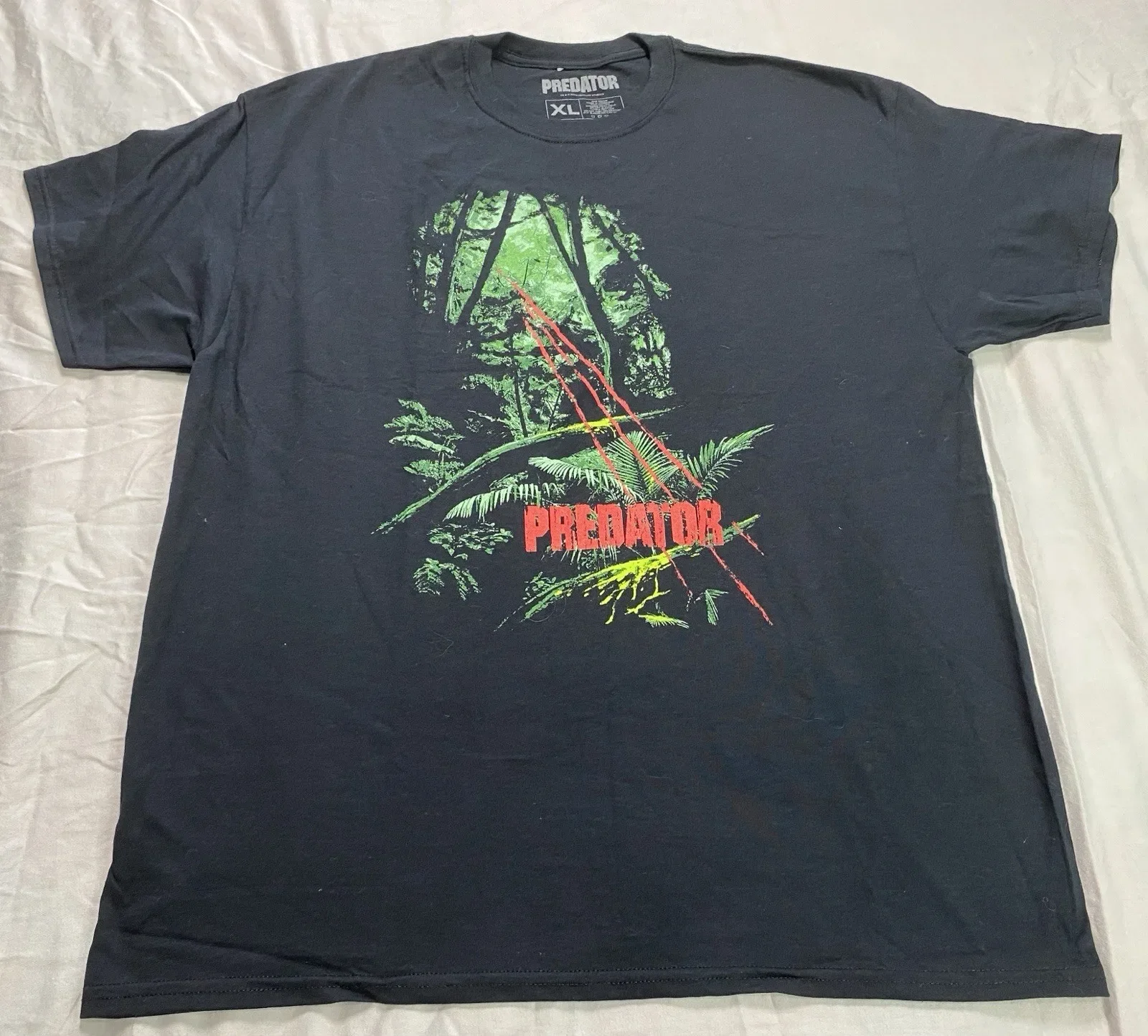 Predator Sci-Fi Movie Loot Crate Lootwear Tee Shirt Sz Large EUC Limited Drop