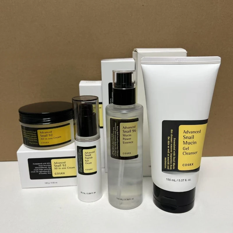COSRX Snail 96 Serum Essence Vierteiliges Set mit Originalflüssigkeit, feuchtigkeitsspendend und feuchtigkeitsspendend, 100 ml