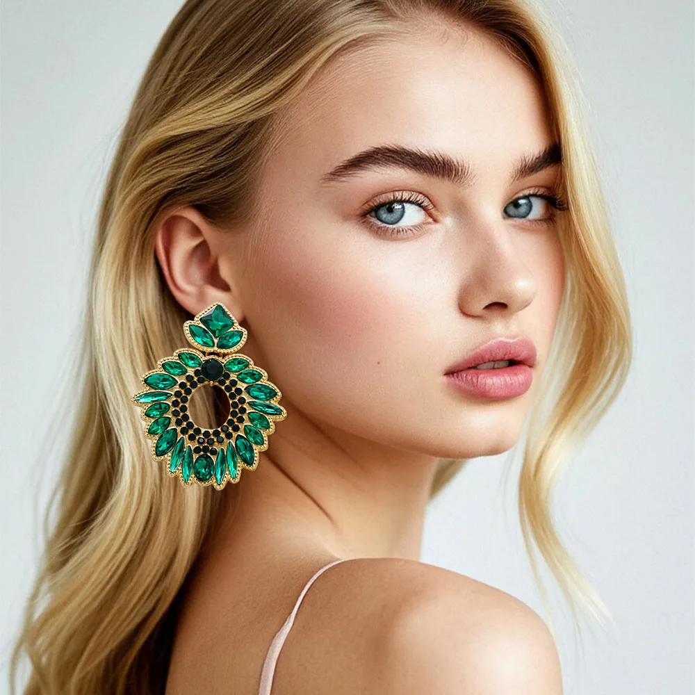 

Indian Luxury Dubai Gold Color Stud Earrings For Women Trend Ethnic Jhumka Turkish Gold Plated Earring Banquet Jewelry Gift