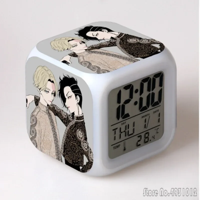 애니메이션 도쿄 키즈 쿨 알람 시계 창의적인 학생용 8x8x8cm LED 큐브 컬러풀 라이트 디스플레이 시간 주 월 표시