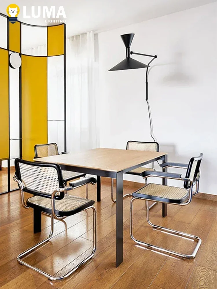 الرجعية الصناعية سوينغ الذراع الجدار الشمعدان الحديثة مصمم مصباح معدني لغرفة المعيشة غرفة نوم السرير غرفة الدراسة تركيبة إضاءة