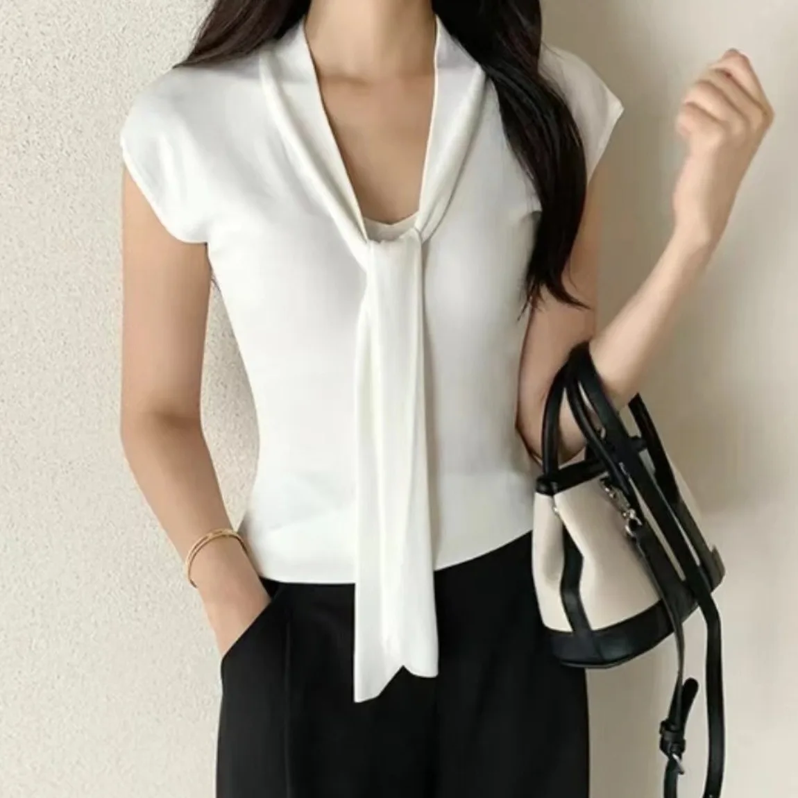 

Women's ort V-Ne Knitted Sweater Summer Korean Design Sensation Slimming Belt Regular oulder T-irt Top