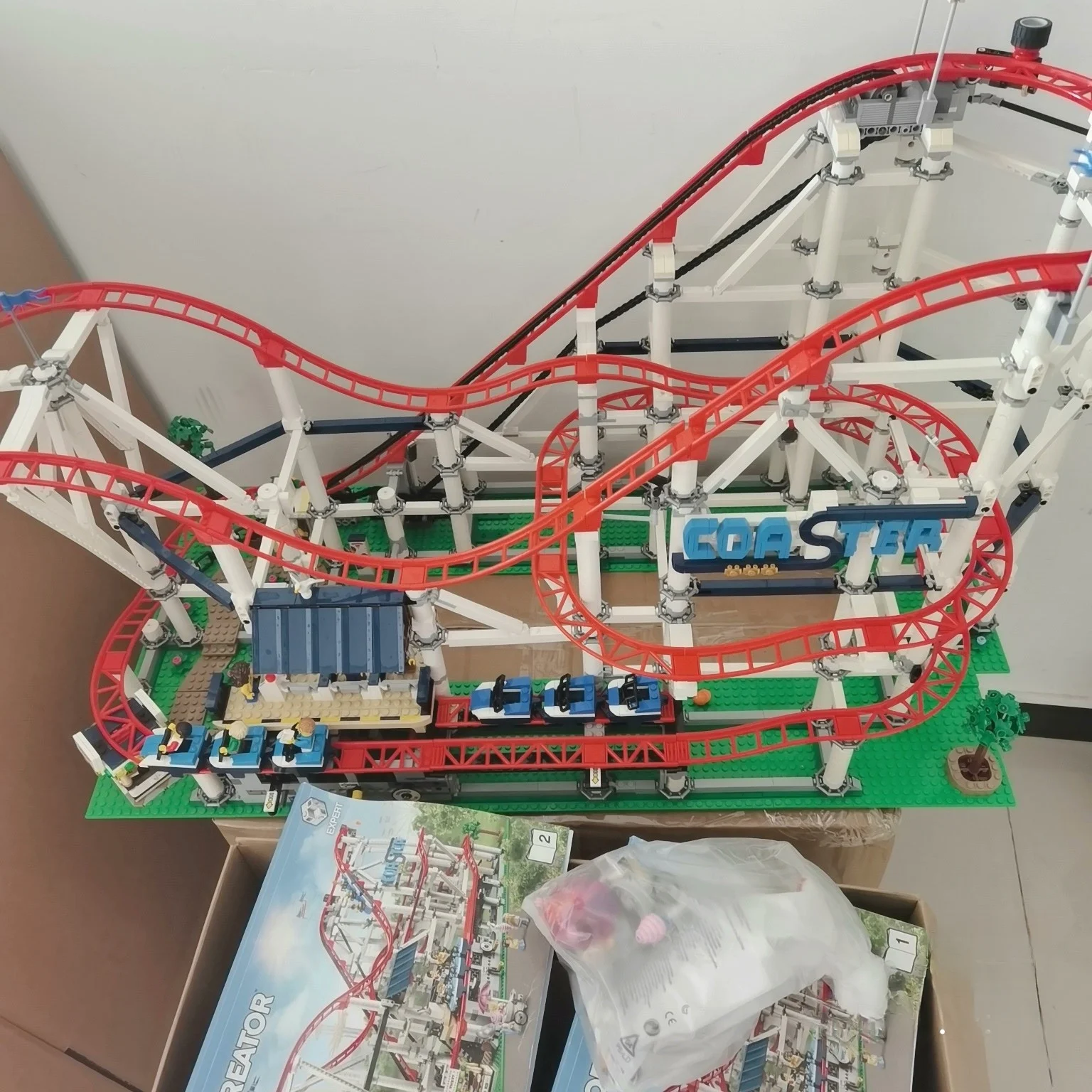 

Оригинальная коробка, подставка MOC, дисплей, строительные блоки, совместимые с 10261 18003, детская модель «сделай сам», игрушки, подарки на Хэллоуин, день рождения, Рождество