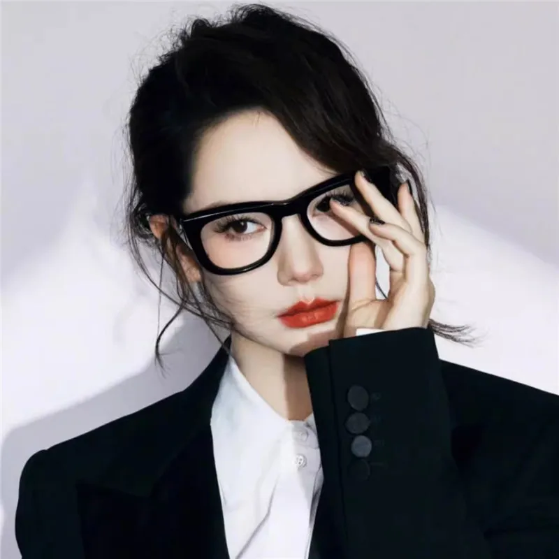 Retro Cool Cat Eye Anti-Blue Glasses Frame Women INS No Makeup Plain Glasses Men Decorative Computer Glasses