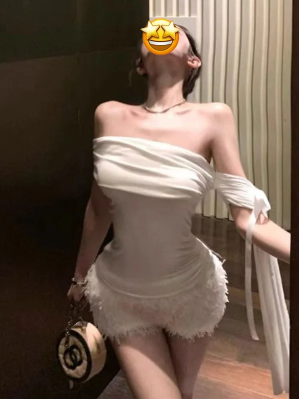 تي شيرت أبيض Sa One-oulder Svel للسيدات لصيف 2025 تصميم جديد Ele للتخسيس ذو ثنيات علوية كورية Sle Commute Fas... #3