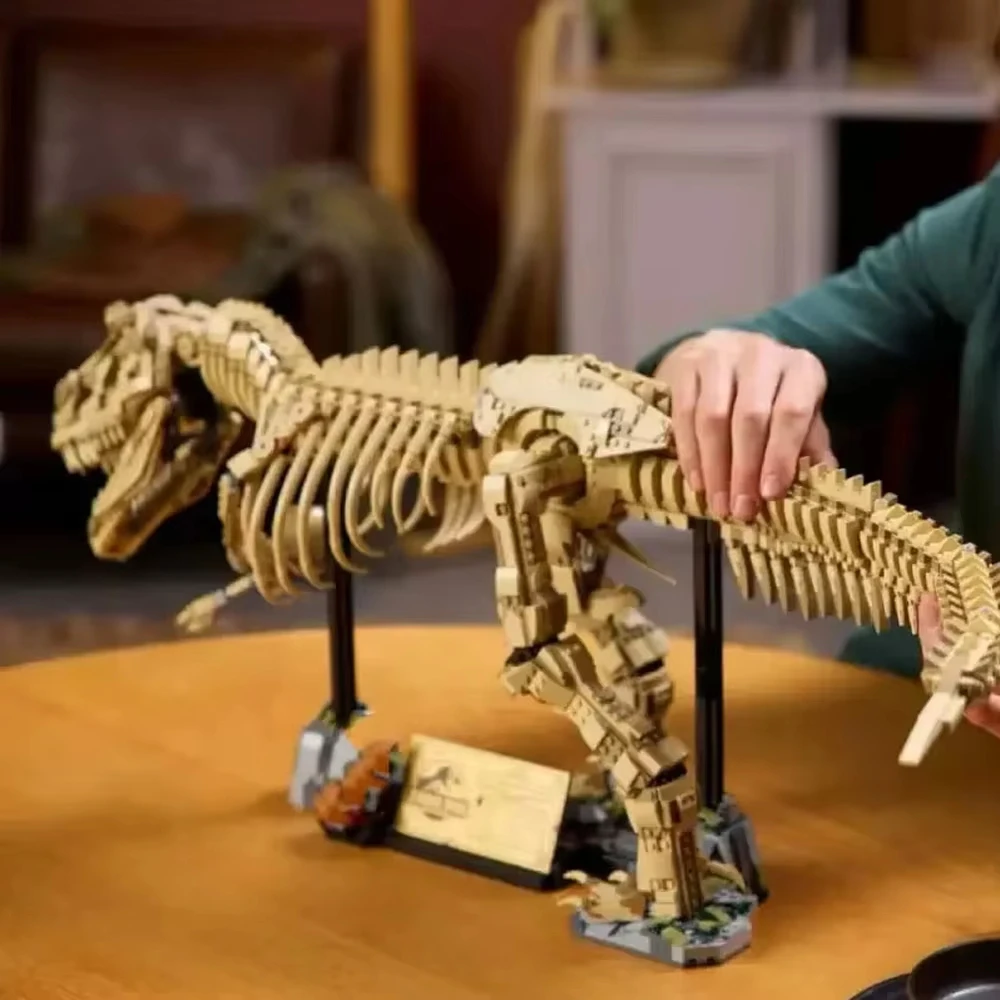 سلسلة إبداعية مكونة من 3145 قطعة من عظام الديناصور 100 سنتيمتر تيرانوصور الأحفوري نموذج اللبنات السلع المنزلية اللعب عيد الميلاد