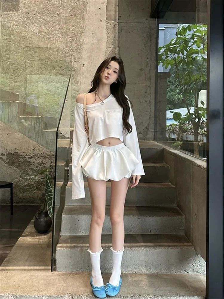 세련된 흰색 반팔 긴 티셔츠와 블루머 세트 여성 여름 신상 투피스 슈트 심플하고 시크한 룩