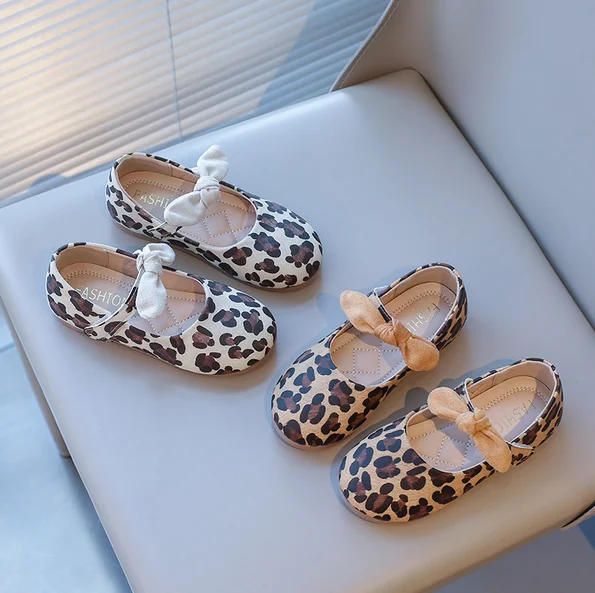 Fashion New Design Kids Girls Flats Leopard Print Casual Shoes Breathable Mary Janes Outdoor Shoes with Bow-knot Everyday