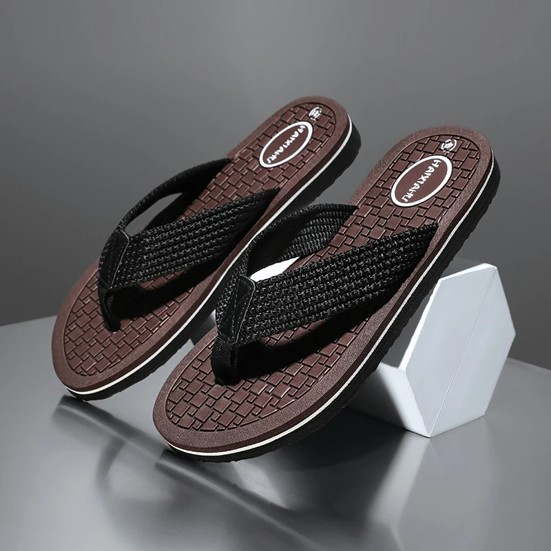 

YRZL Men Sandals 2025 Breathable Flip Flops For Men Soft Sole Beach Shoes Non Slip Outdoor Slippers Comfortable Zapatos Hombre