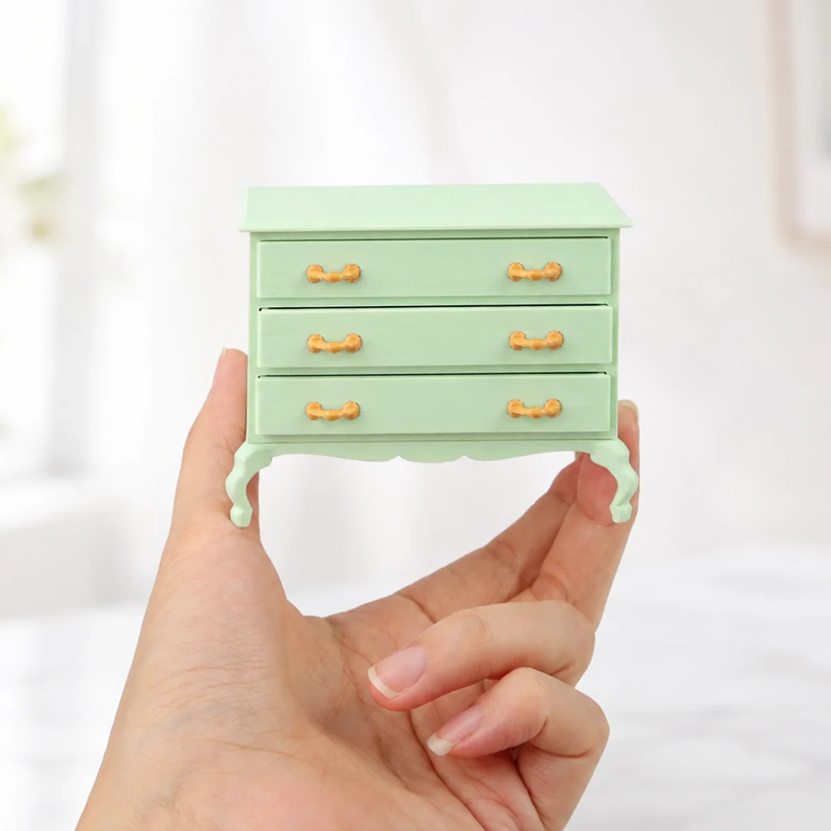Dollhouse Furniture, Miniature Furniture, Dollhouse Miniature Models, 1:12 Scale French Style Chest of Drawers, Made of Pla Material, Not Wood, Can Be Used as a Bedside Table, Side Cabinet, Storage Cabinet, or Organizer, Available in Two Colors Exquisite French Design, Suitable for Decorating Scenes Such as Dollhouse Bedrooms and Living Rooms, Can Display Mini Ornaments, Books, and Collectibles, Creating an Elegant and Refined Miniature Home Environment. view 5