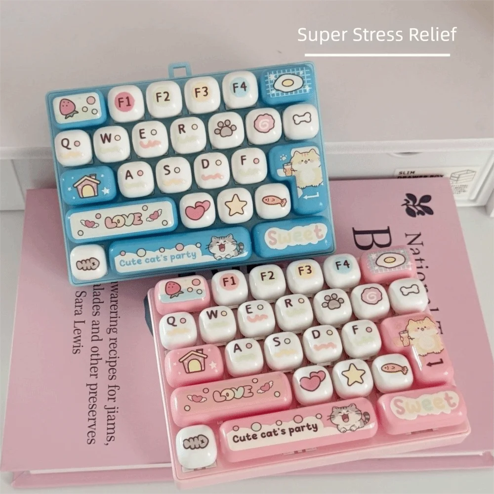 26 Key Mechanical Keyboard Keychain Mini Keyboard Creative Design Finger Press Novelty Charms Cute Pendant Mechanical Keyboard