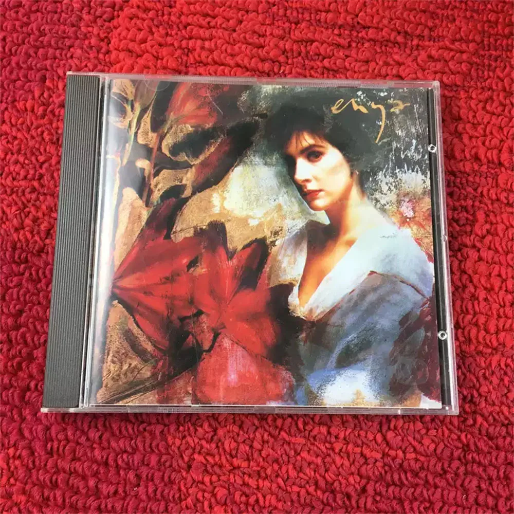 

CD 'Watermark' Is Enya's Second Studio Album, Officially Released By WEA on 19 September 1988 and By Geffen on 10 January 1989