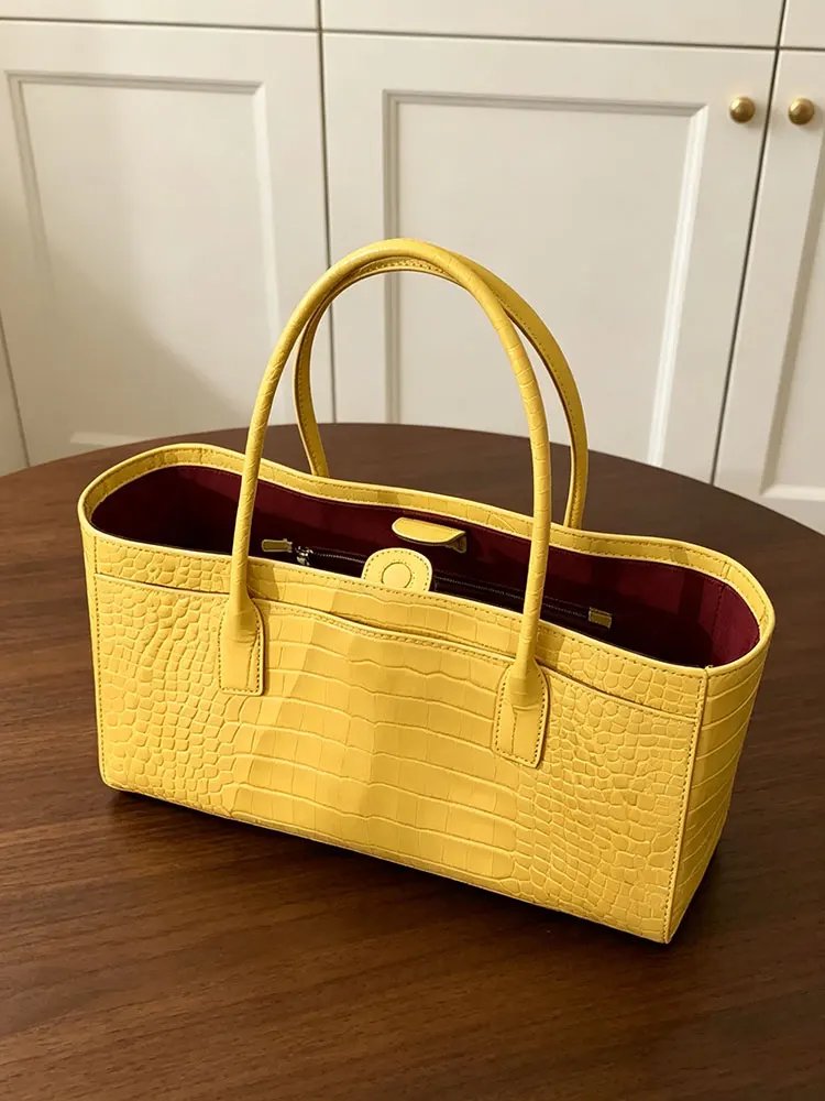 

Yellow Large Capacity Crocodile Pattern Tote Bag Women's 2026 New High-End Commuter Handbag Single Shoulder Underarm Bag