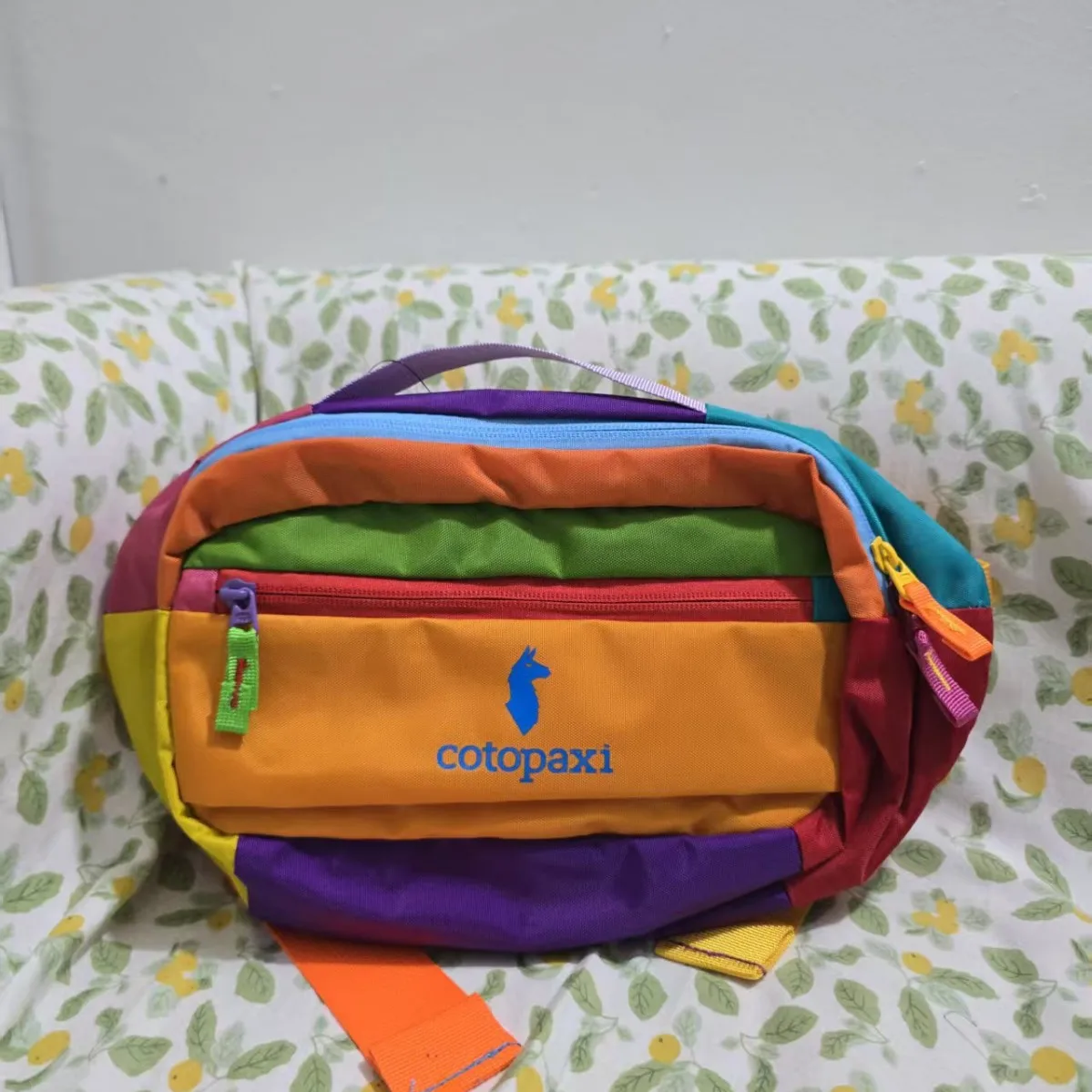 Tas Pinggang Multifungsi Ringan Dopamin Fashion Multiwarna 3L Outdoor Baru