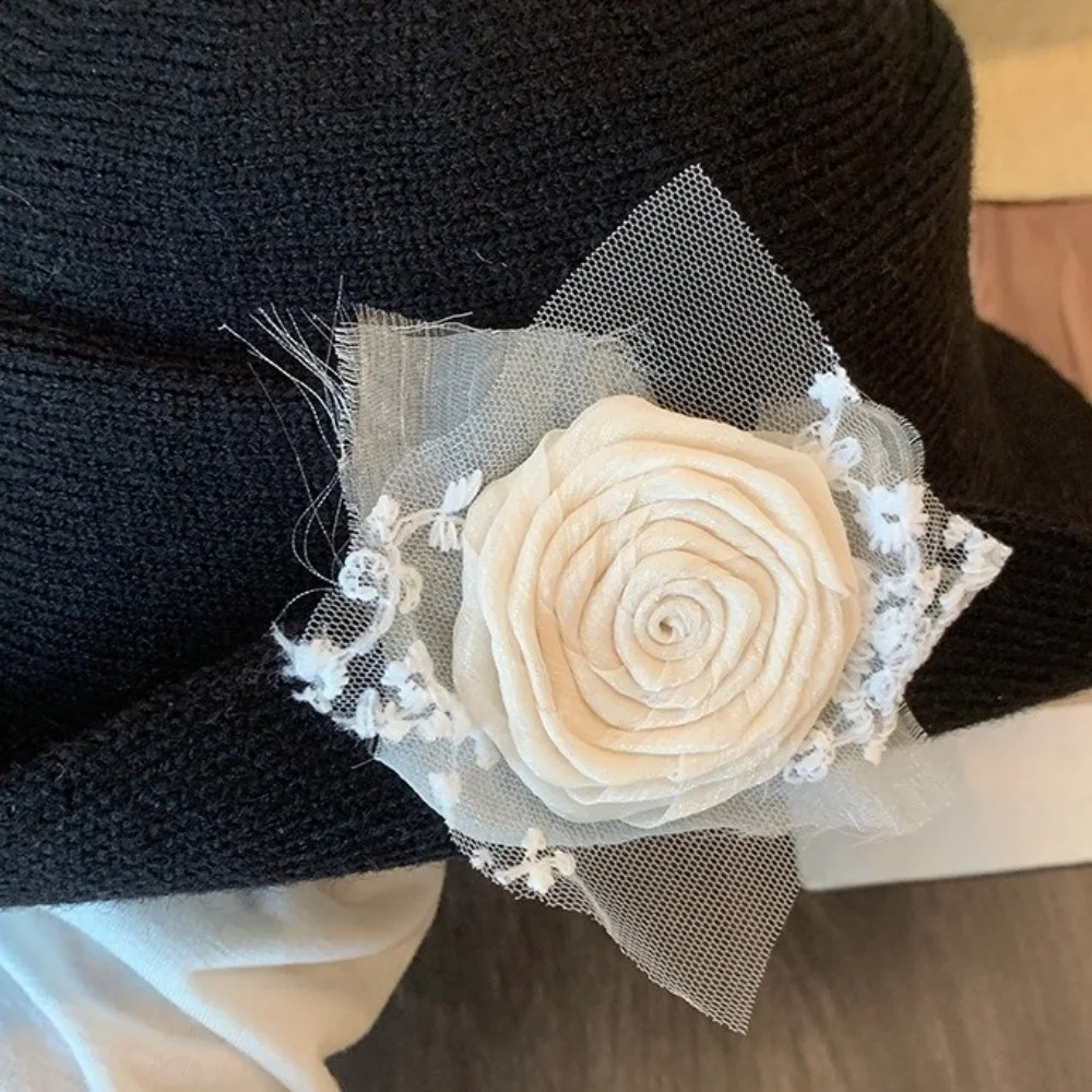 

Шляпа-топер в стиле Хепберн с цветочным узором, кружевная, во французском стиле, черная, вязаная, с широкими полями, оверсайз, женская, в стиле рыбацкой шляпы