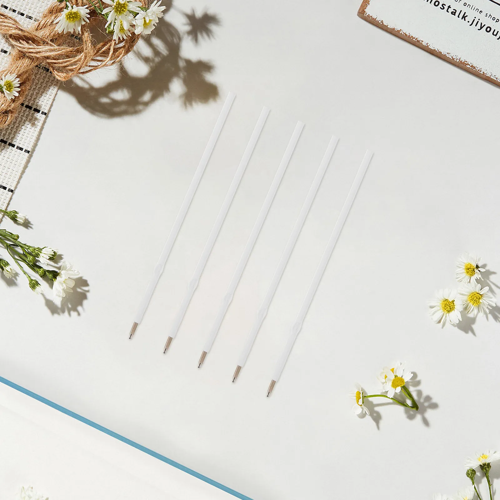 

200Pcs Pen Click Refills Black Ballpoint Plastic Large Capacity Smooth Ink Flow Retractable Writing Pens Refills for Office