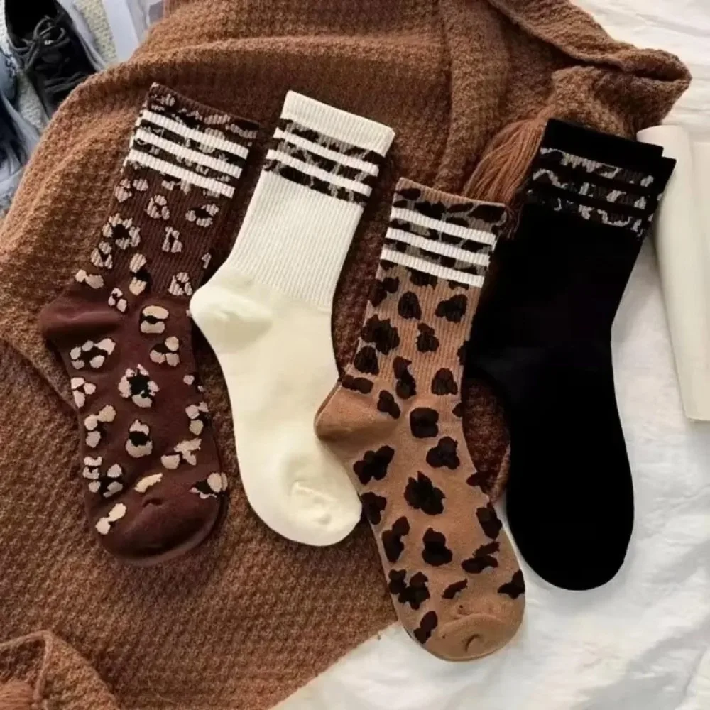 Striped Pattern Crew Socks Soft Fabric Leopard Print Sports Socks 4 Pairs Pack Comfortable Fit Mid-Calf Socks Fall Winter