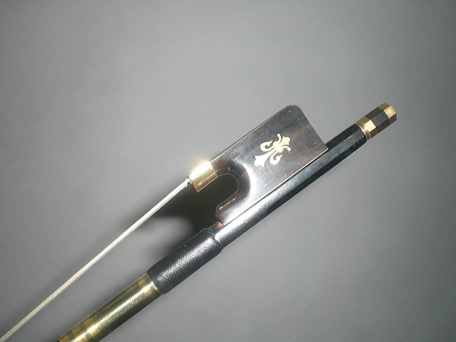 

1PC Black Carbon fiber VIOLA bow white Bow Hair Real horse hair Ebony frog